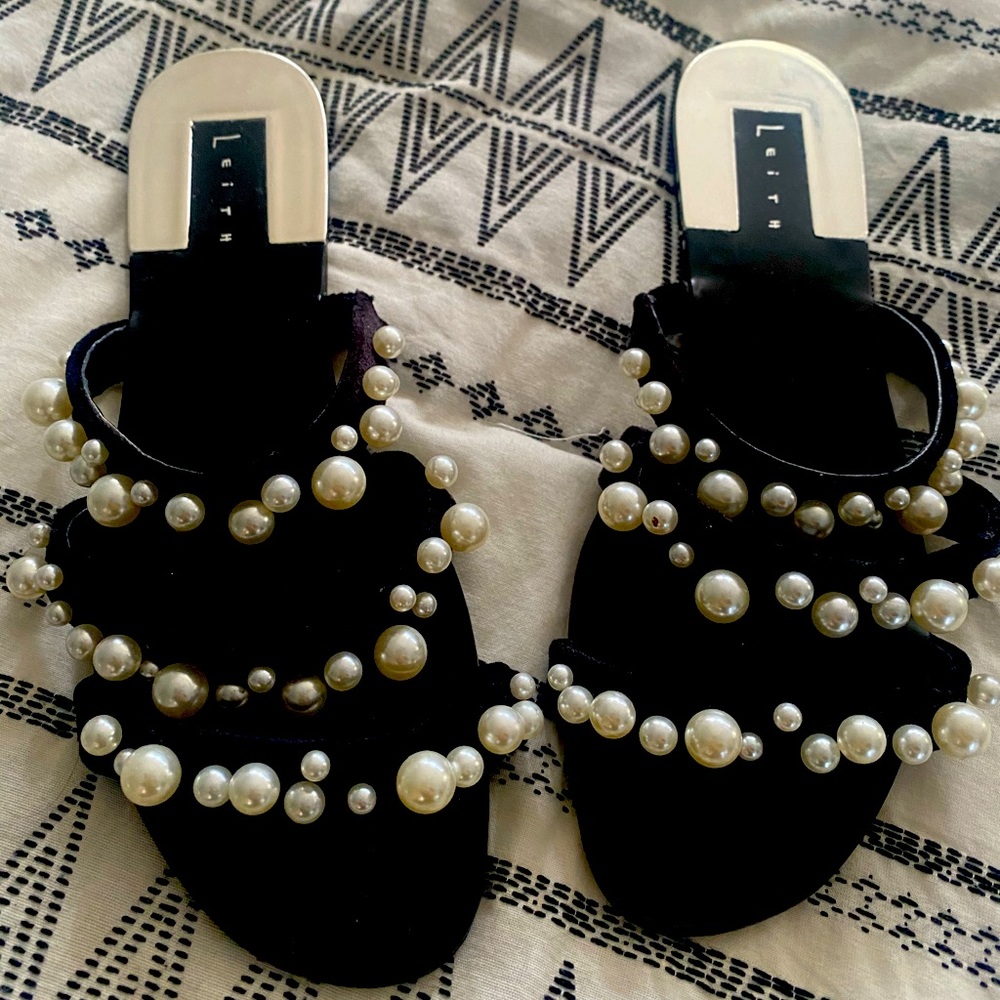 Leith Pearl Sandals
